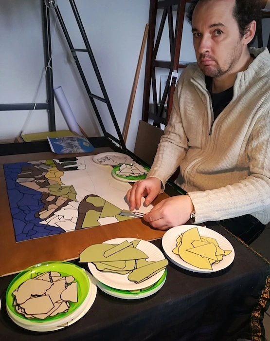 PHOTO-04_L_ARTISTE_501.-Seb-l_artiste-au-travail_20190315_160803-copie
